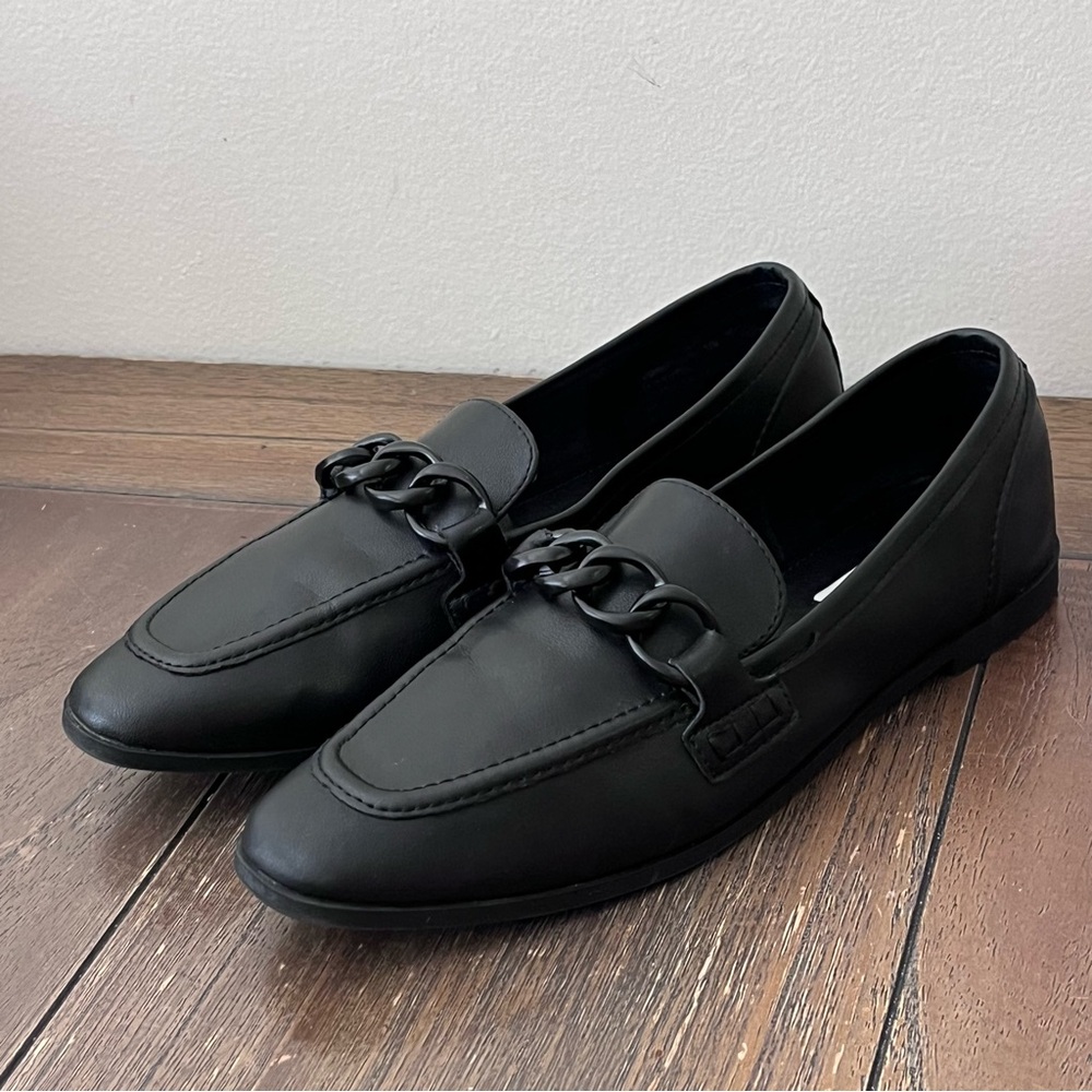 Steve Madden Black Loafers Womens size 8.5